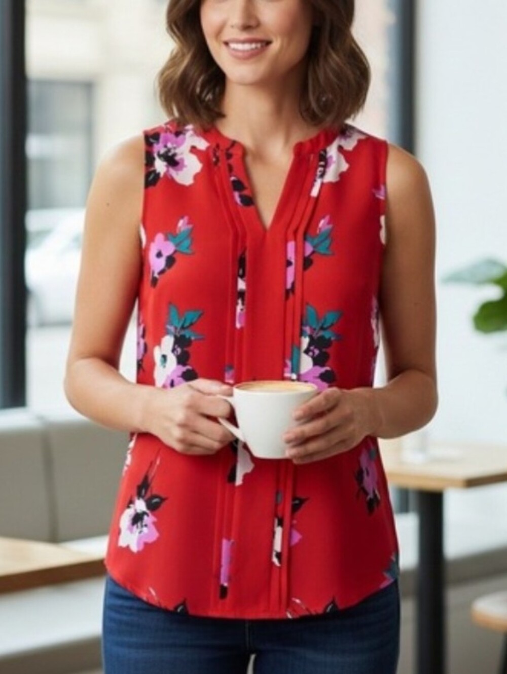 41 Hawthorne Breyson Pleat Sleeveless Floral V Neck Blouse. Size Medium